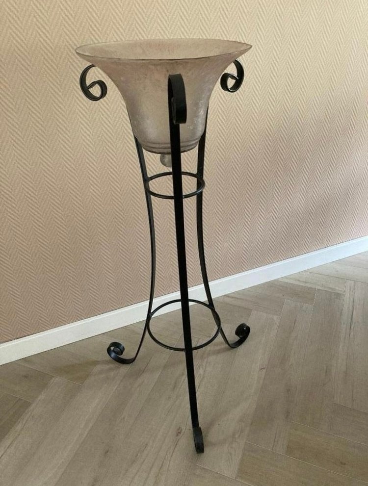 Smeedijzeren standaard met glazen vaas, Ophalen, Zo goed als nieuw, Glas