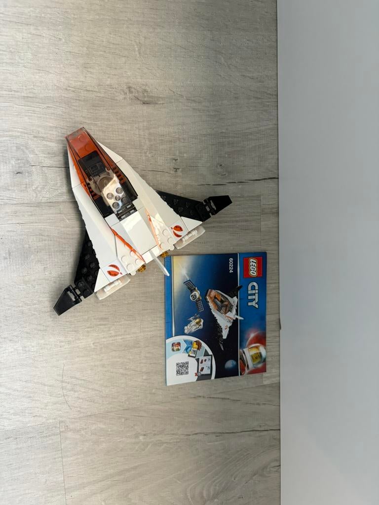 Lego city 60224, Ophalen of Verzenden, Zo goed als nieuw, 1:72 tot 1:144, Overige merken
