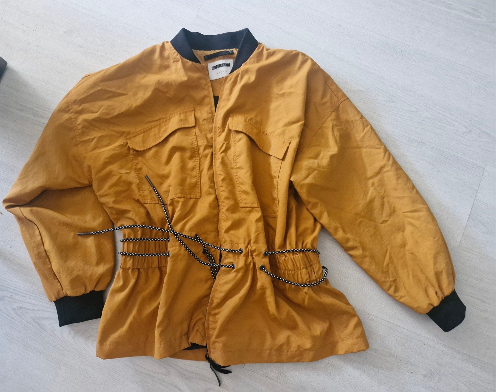 Zomer jas, Ophalen of Verzenden, Zo goed als nieuw, Maat 38/40 (M), Geel