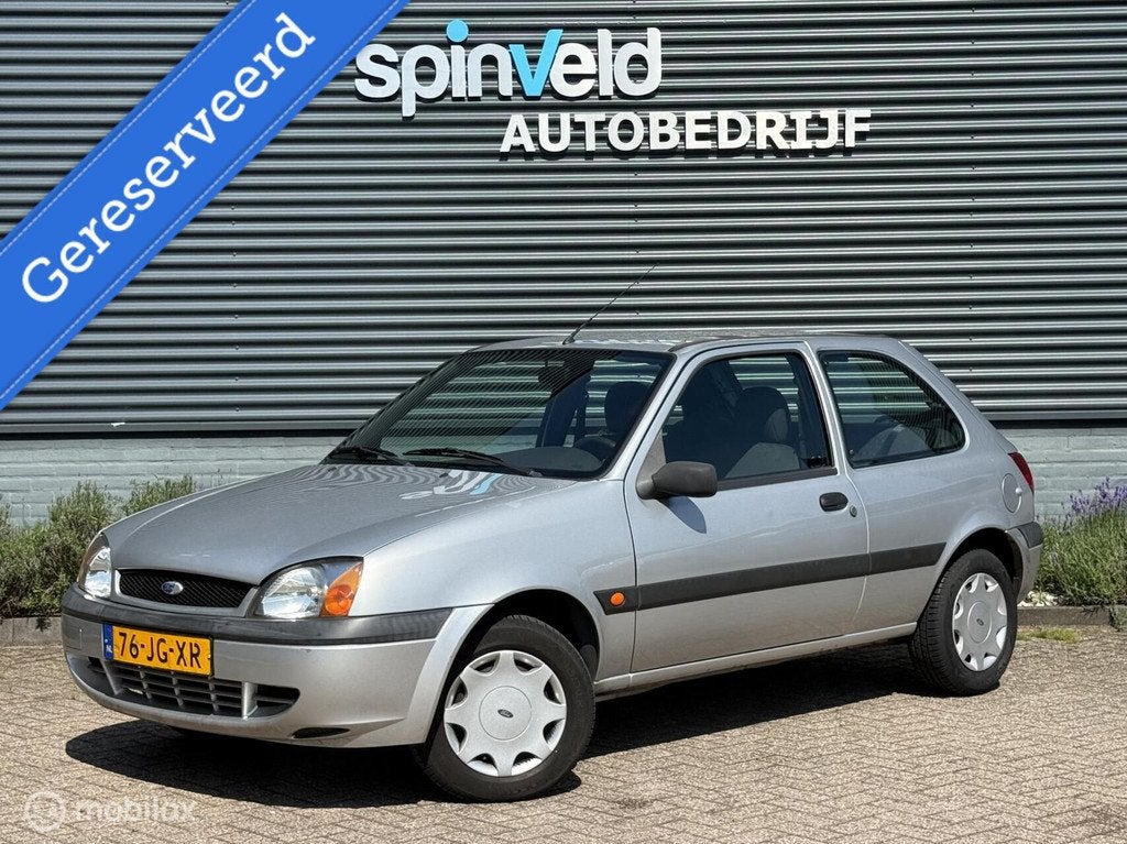 Ford Fiesta 1.3-8V Classic - Stuurbekrachtiging - 52,738KM!, Auto's, Ford, Voorwielaandrijving, 1299 cc, 4 cilinders, 60 pk