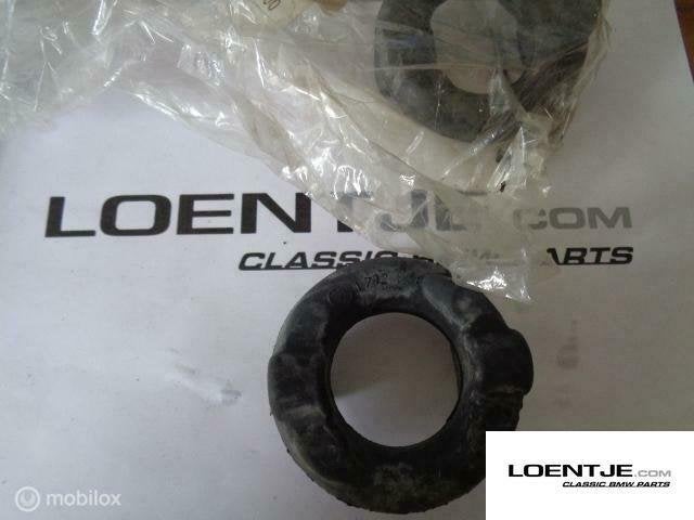 nieuw Uitlaat rubber origineel BMW e12 e30 e23 e24 e28 e34, Nieuw, Ophalen of Verzenden, BMW