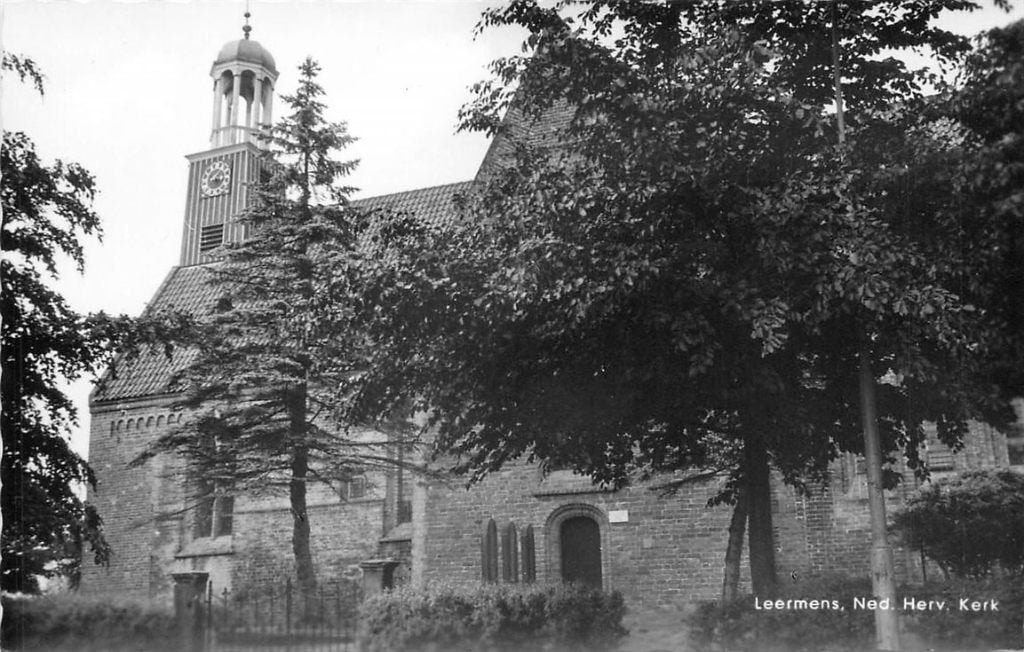 378-336-003 Leermens Ned Herv Kerk, Ophalen of Verzenden, Voor 1920, Groningen