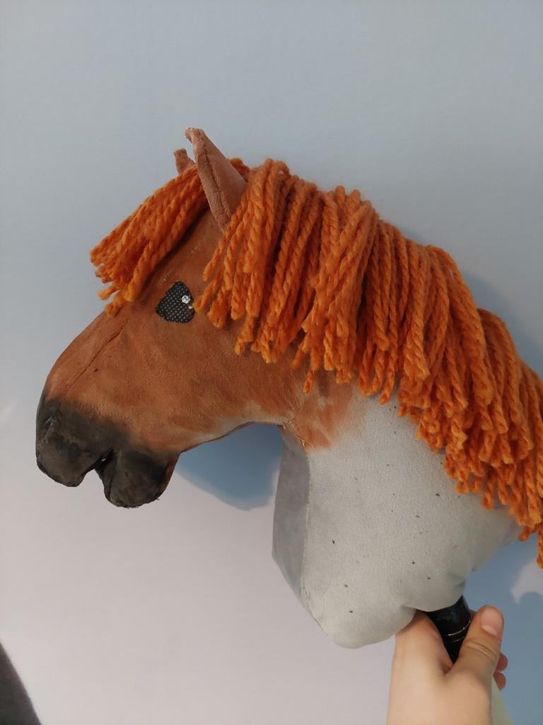 Red Roan Hobby Horse, Hobby en Vrije tijd, Overige Hobby en Vrije tijd, Ophalen of Verzenden