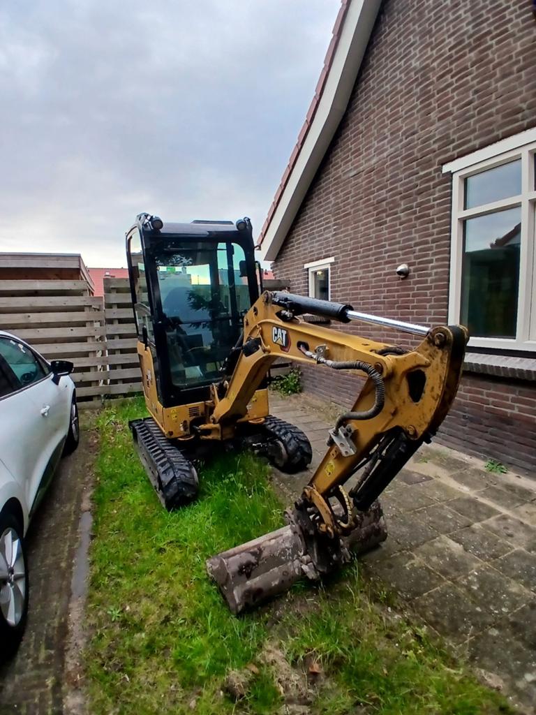 Compacte CAT 301.8 Minigraver - Ideaal voor kleine klussen, Zakelijke goederen, Ophalen of Verzenden, Graafmachine