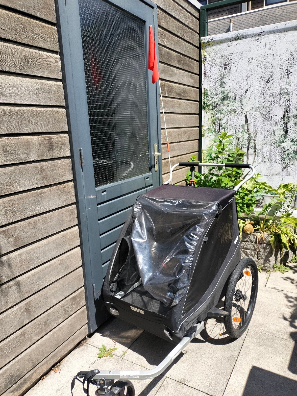 Thule Coaster XT Fietskar - Kinderkar en wandelwagen, Ophalen