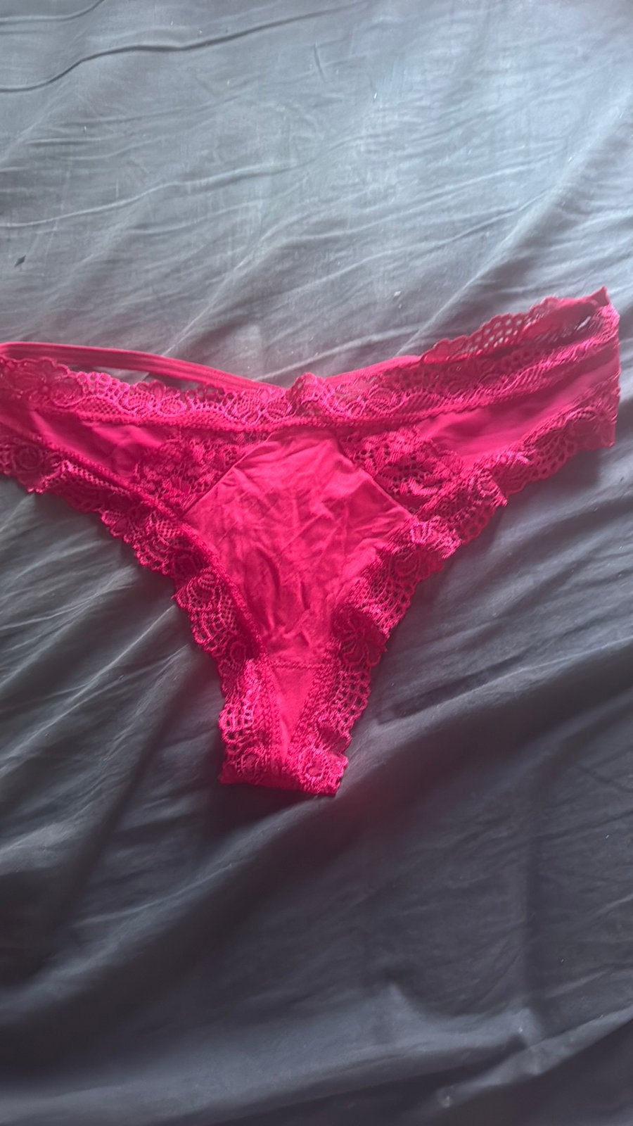 Mooie rode string., Verzenden, Rood, String