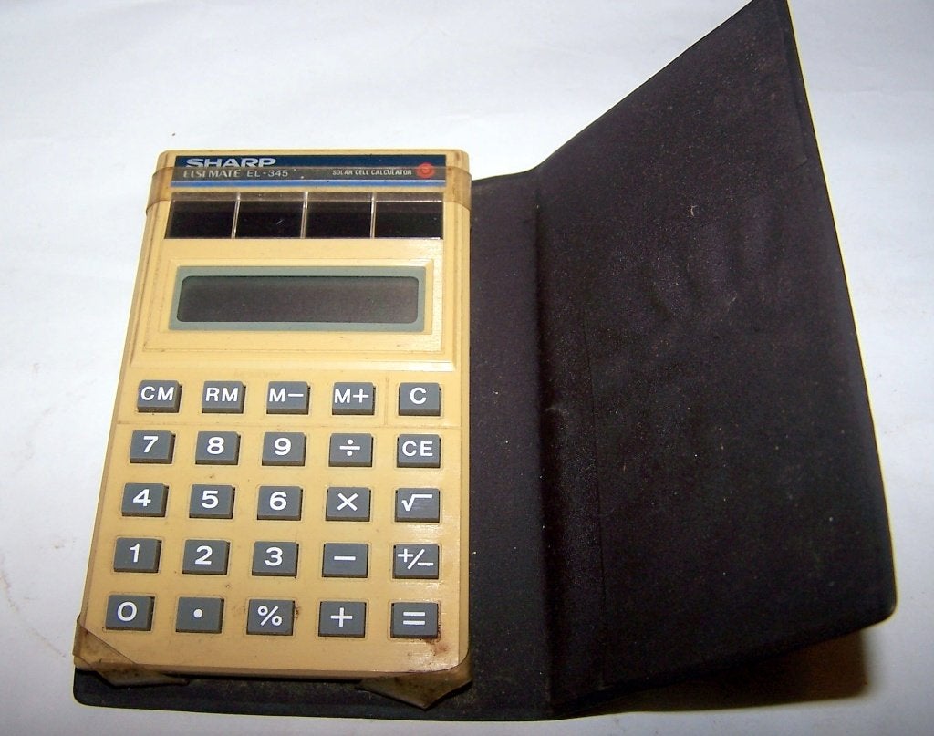 Sharp ELSI MATE EL-345 Solar Calculator met hoes. Izgs., Ophalen of Verzenden, Computers en Rekenmachines