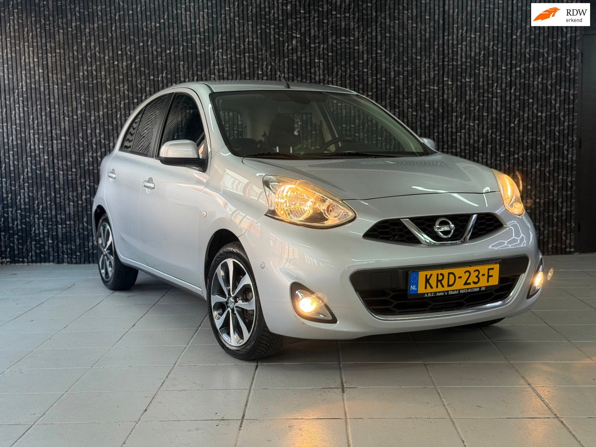 Nissan Micra 1.2 Connect Edition Automaat | Airco | Navi, Euro 5, Gebruikt, Parkeersensor, 1198 cc