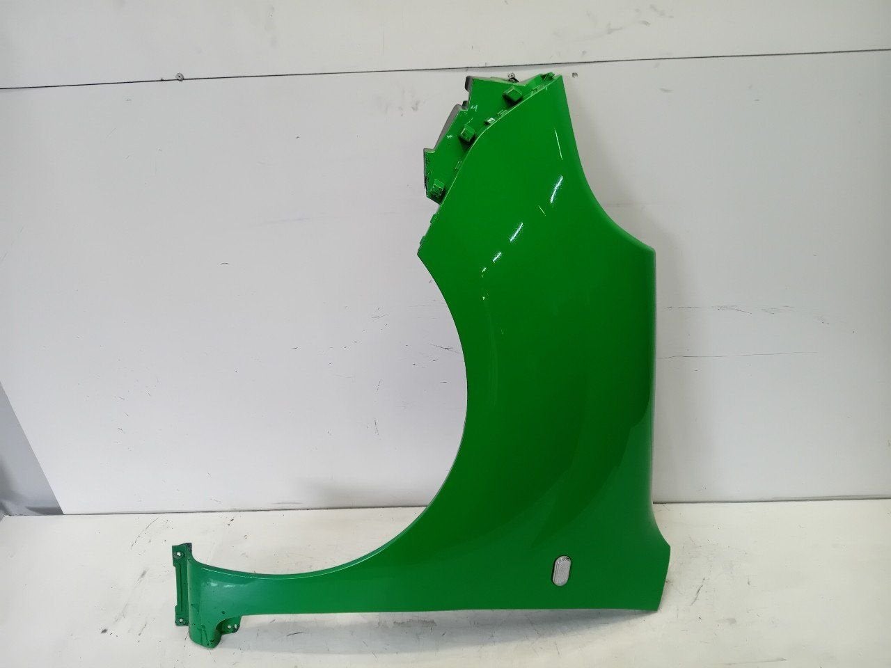 Voorscherm links Renault Kangoo, Onderdelen@venauto.nl, Van der Ven Autorecycling B.V., Gebruikt, Ettenseweg 76, 4706 PB Roosendaal, The Netherlands