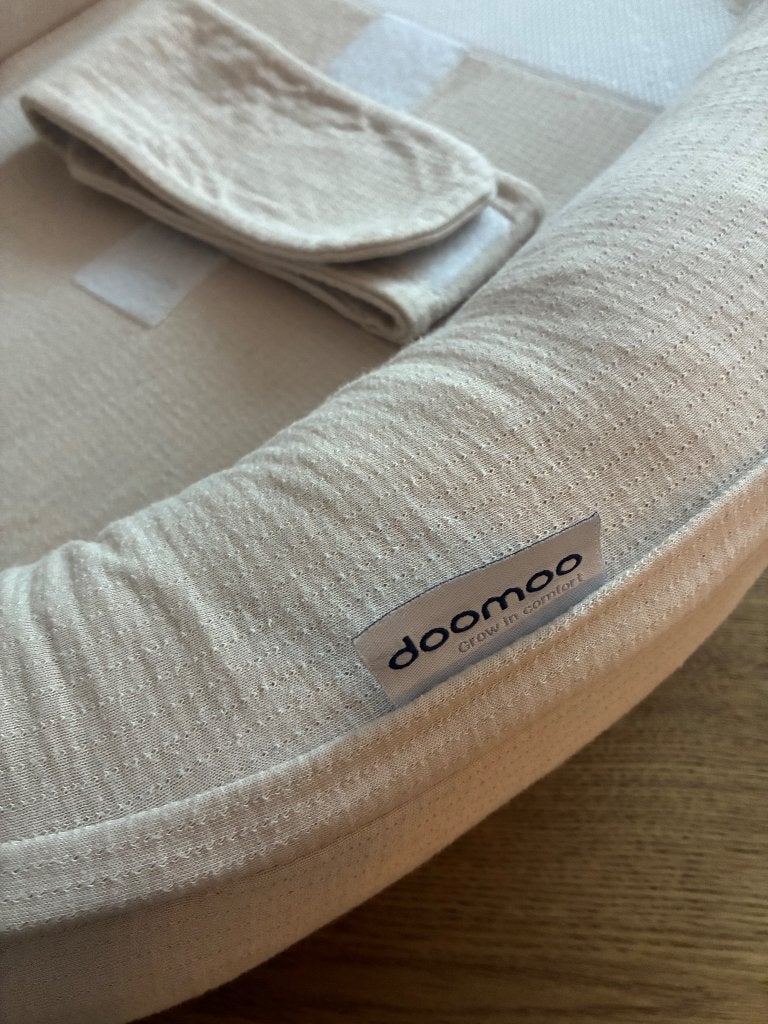 Babynestje beige Doomoo, Ophalen, Zo goed als nieuw, Overige typen