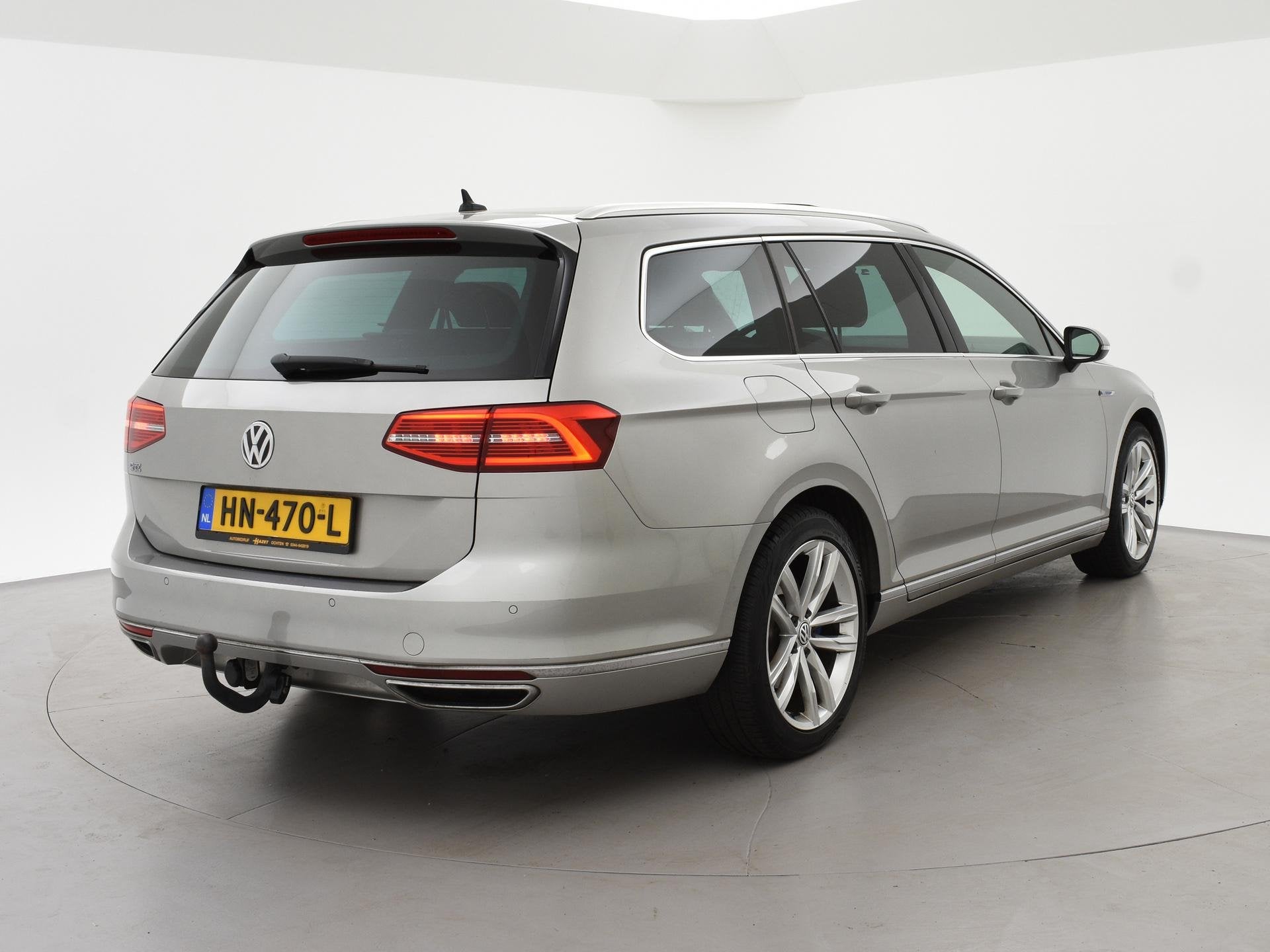 Volkswagen Passat Variant 1.4 TSI GTE HIGHLINE + PANORAMA |, Gebruikt, 4 cilinders, Hybride Elektrisch/Benzine, 1600 kg