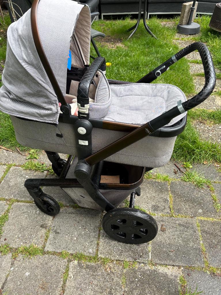 Joolz kinderwagen day 3, Kinderen en Baby's, Kinderwagens en Combinaties, Gebruikt, Verstelbare duwstang, Ophalen, Kinderwagen