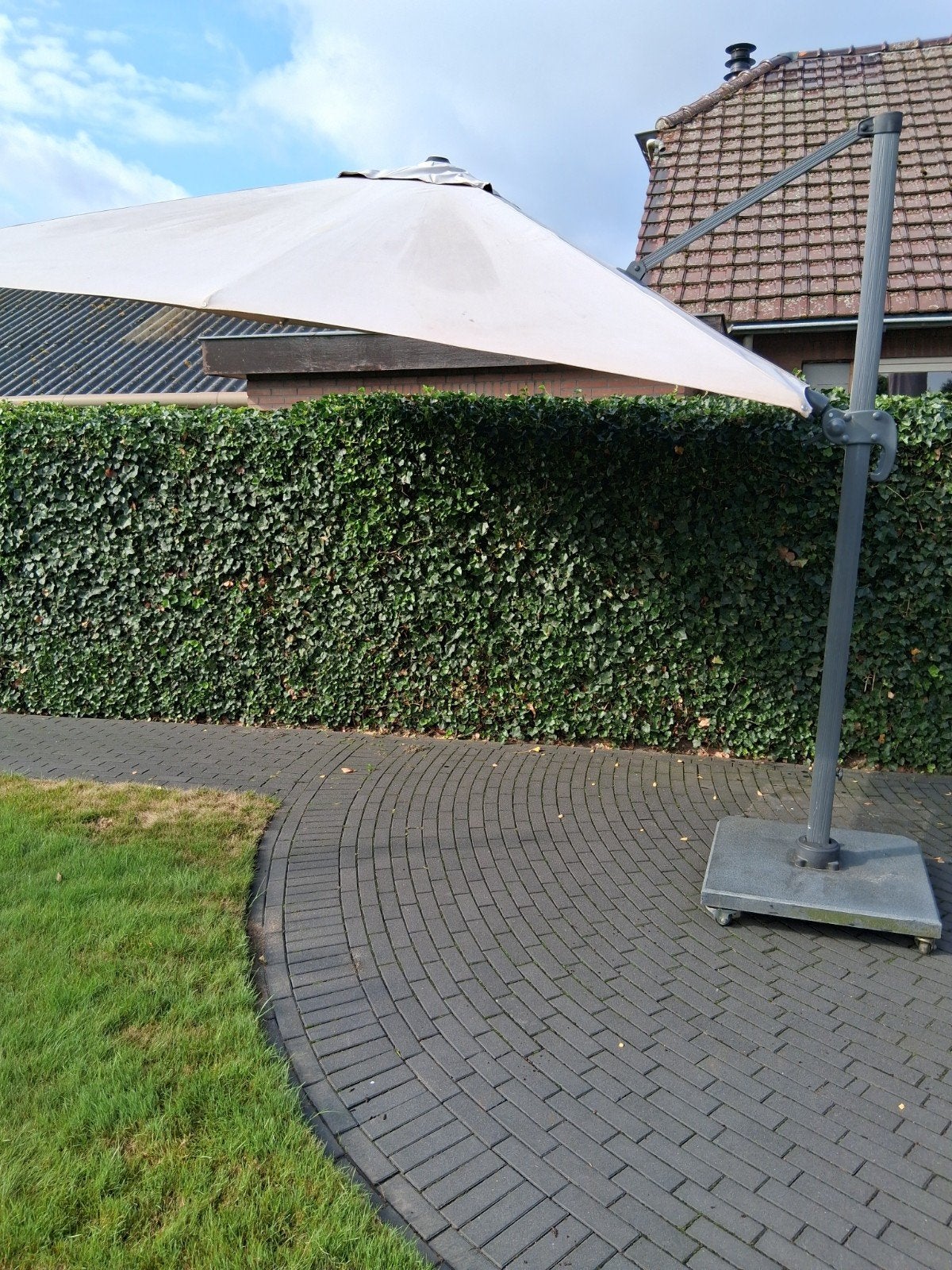 zweefparasol, Ophalen, Verstelbaar, Gebruikt, Zweefparasol