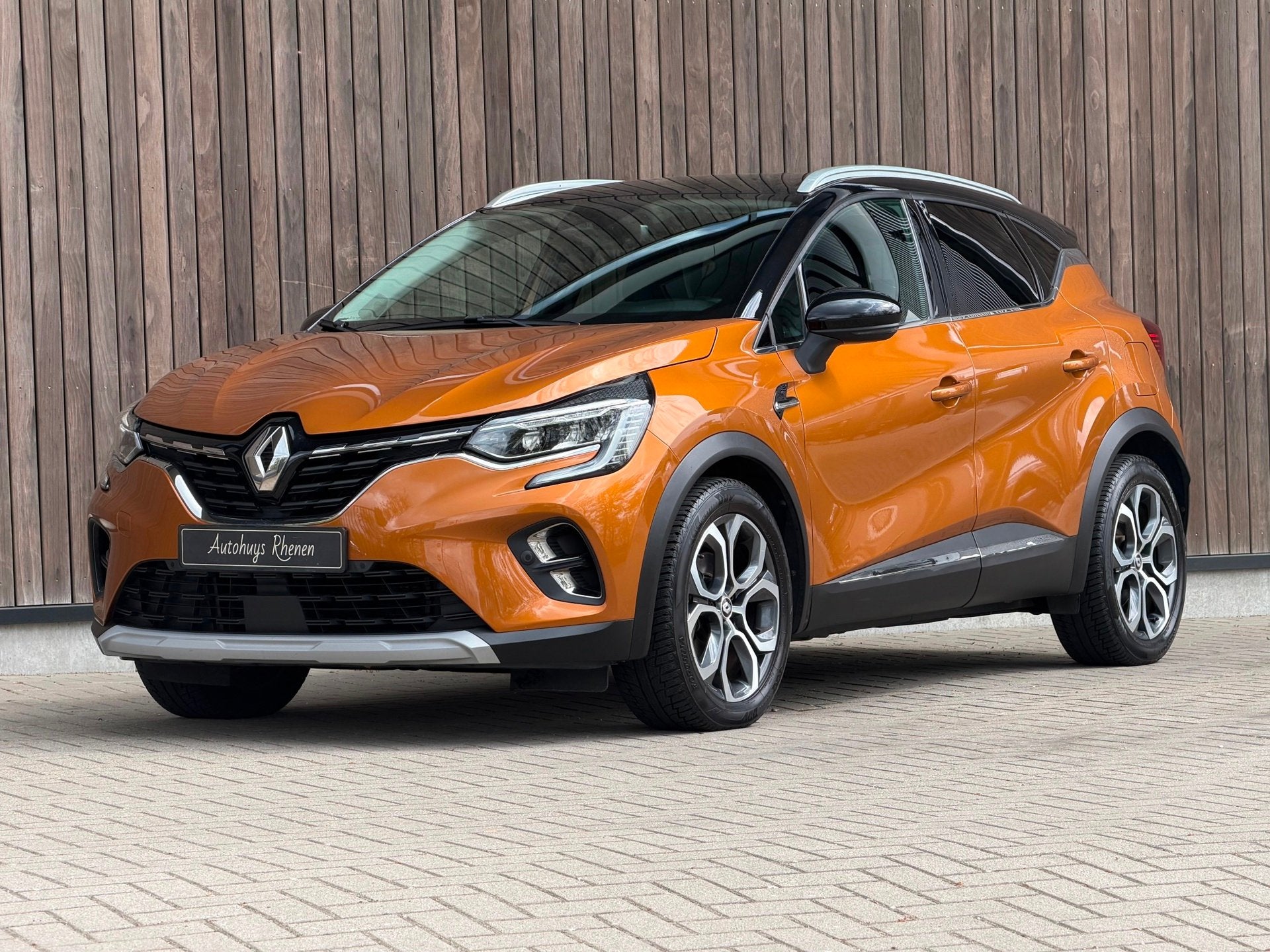 Renault Captur 1.6 E-Tech Plug-in Hybrid 160 Intens, Auto's, Renault, 77 km/l, Gebruikt, Automatische klimaatregeling, Leder en Stof