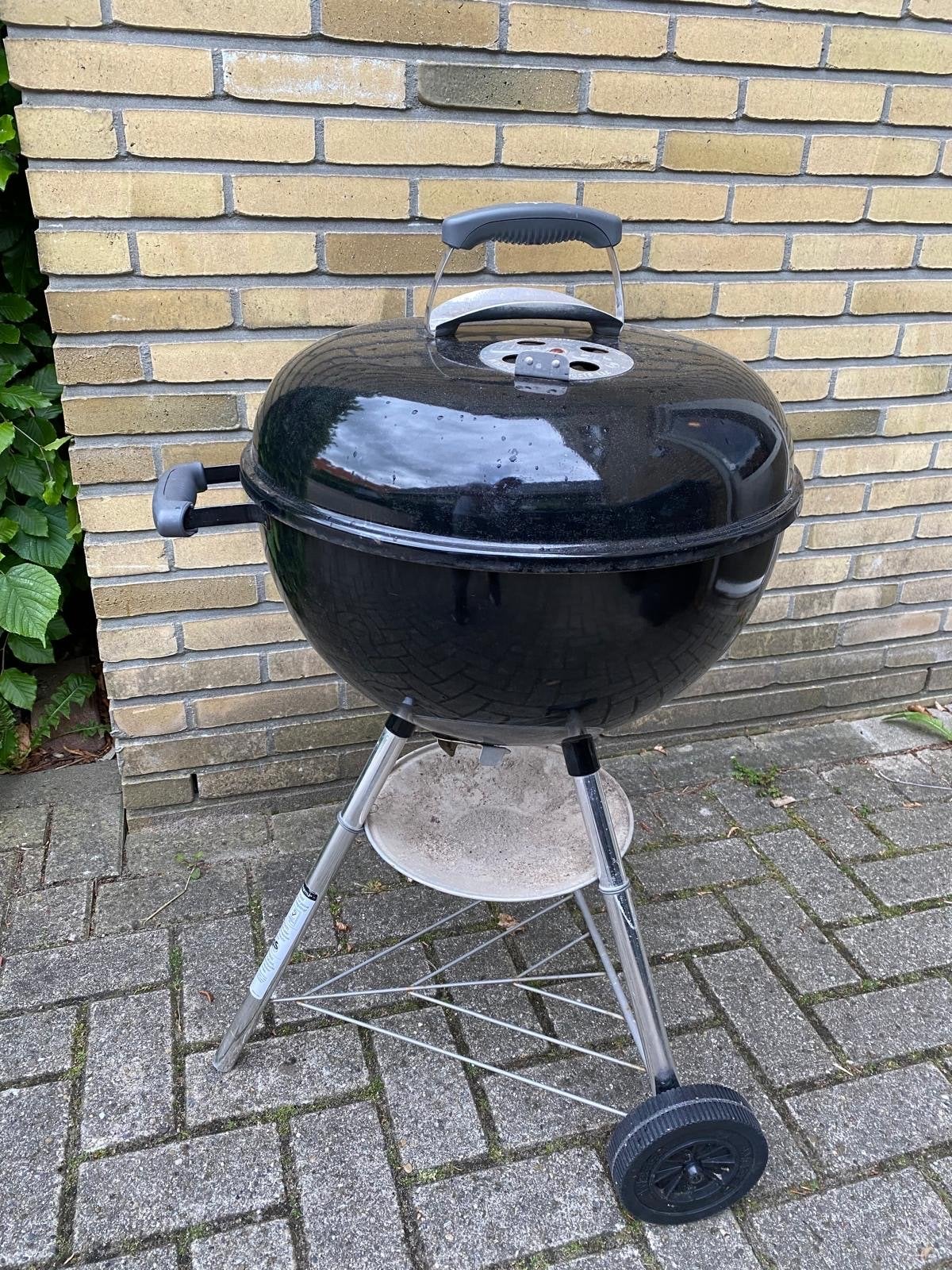 Bbq Weber Compact Kettle 47cm Houtskoolbarbecue, Tuin en Terras, Houtskoolbarbecues, Ophalen of Verzenden, Gebruikt
