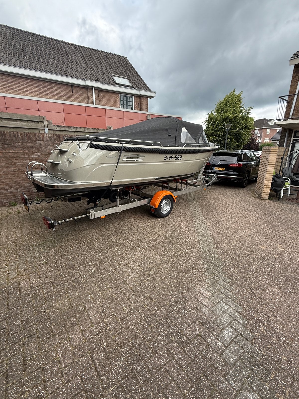 Van Claes sloep trailer tot 650cm, 8 maanden oud , geveerd, Watersport en Boten, Boottrailers, Minder dan 1500 kg, Sloepentrailer