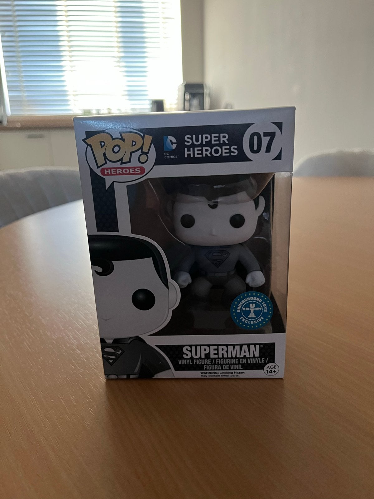 Funko Pop! Super Heroes 07 Superman (Exclusive), Ophalen of Verzenden, Nieuw