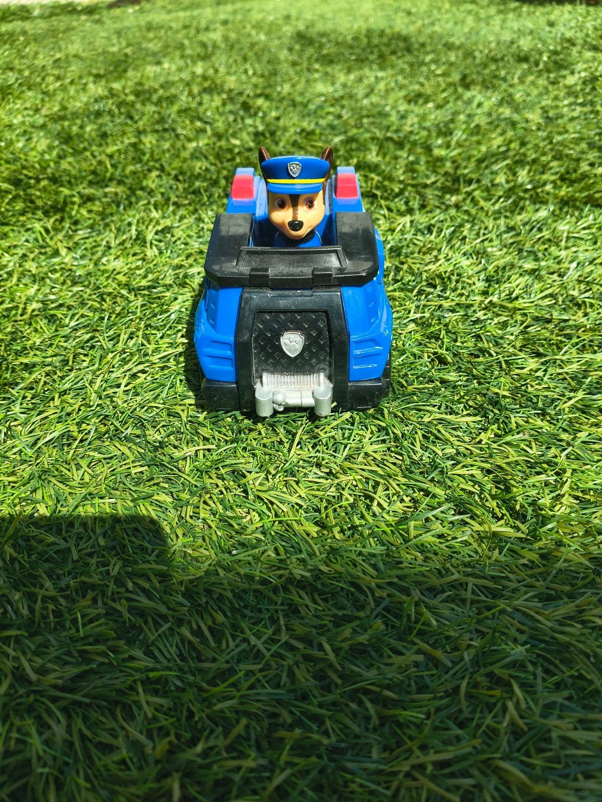Paw Patrol Chase auto met uitneembaar poppetje, Ophalen