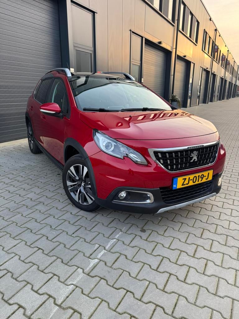 Peugeot 2008 1.2 Automaat | NAP | CarPlay| Pano |Zeer netjes, Auto's, Peugeot, 15 km/l, 1250 kg, 1199 cc, 1165 kg