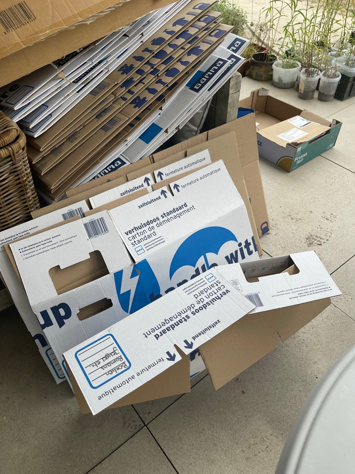 Gratis, 20 Verhuisdozen - Gamma en Action, Doe-het-zelf en Verbouw, Ophalen, 40 tot 60 cm, Opvouwbaar, 50 tot 75 cm