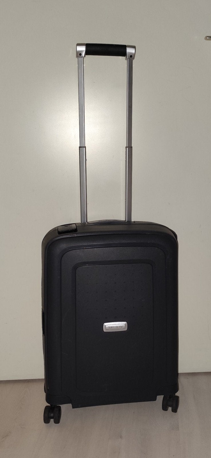 Trolley Samsonite 55x40x20 cm met Tsa-Slot en vier wielen, Wieltjes, 50 tot 60 cm, Hard kunststof, Ophalen of Verzenden