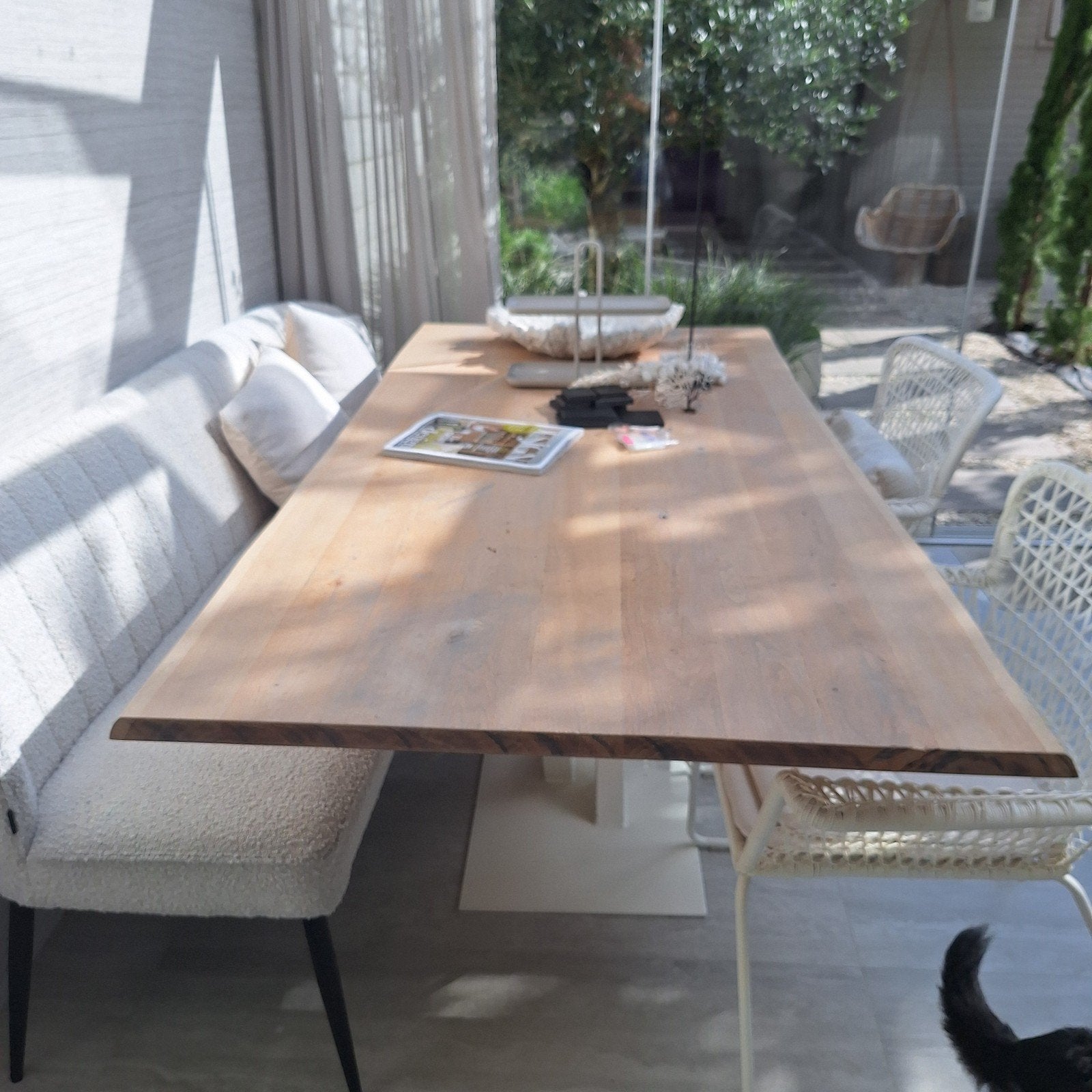 Eiken houten boomstam eettafel op witte v poot, Ophalen, 50 tot 100 cm, Zo goed als nieuw, X