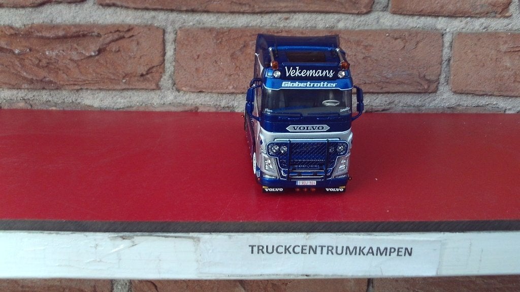 WSI  Volvo  FH4  Globetrotter  van  Vekemans  en  Zonen., Ophalen of Verzenden, Nieuw, Bus of Vrachtwagen, Wsi