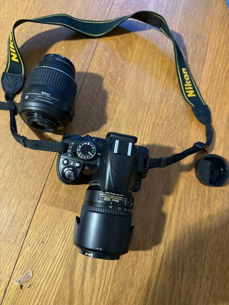 Nikon D3100 Spiegelreflexcamera met twee lenzen, Ophalen, Spiegelreflex, Zo goed als nieuw, 4 t/m 7 keer