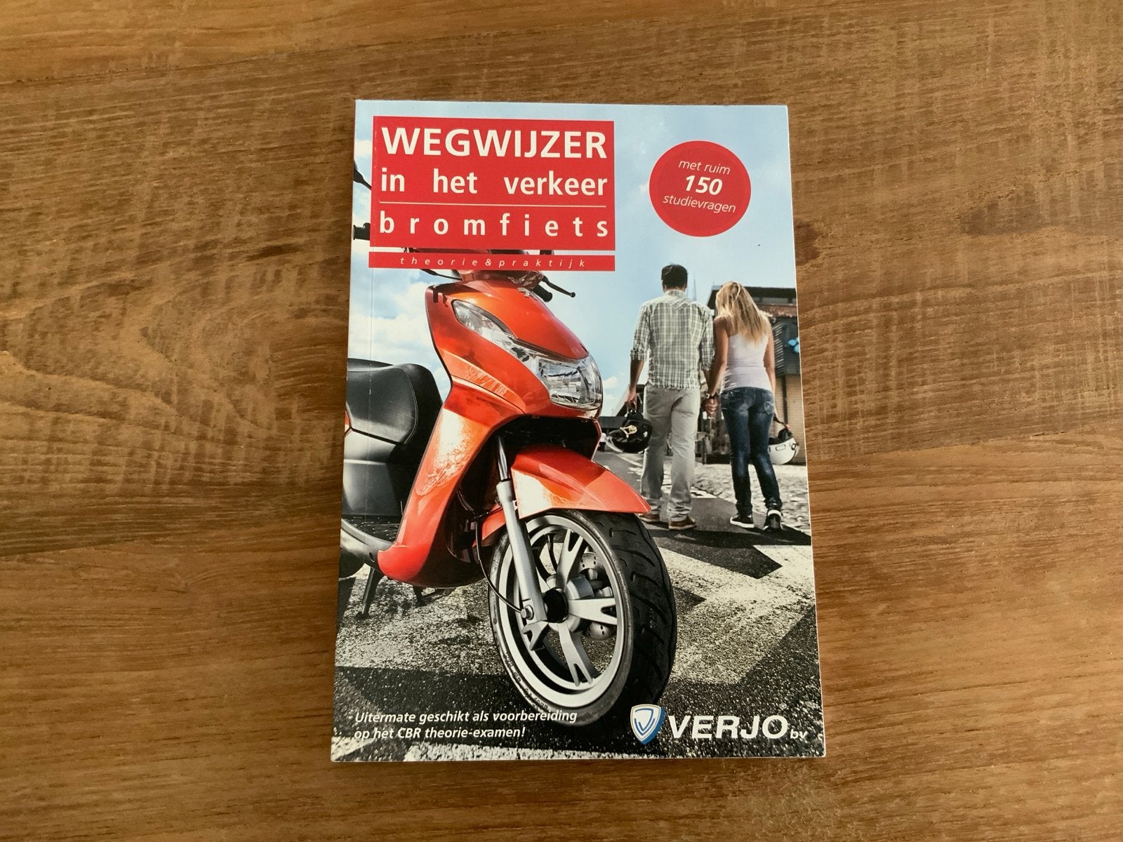 Wegwijzer in het verkeer bromfiets theorie & praktijk, Ophalen of Verzenden, Zo goed als nieuw, Niet van toepassing
