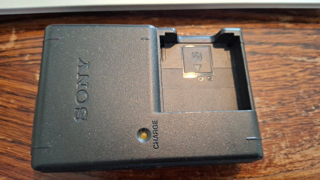 Sony no BCCSG8, Ophalen of Verzenden, Gebruikt