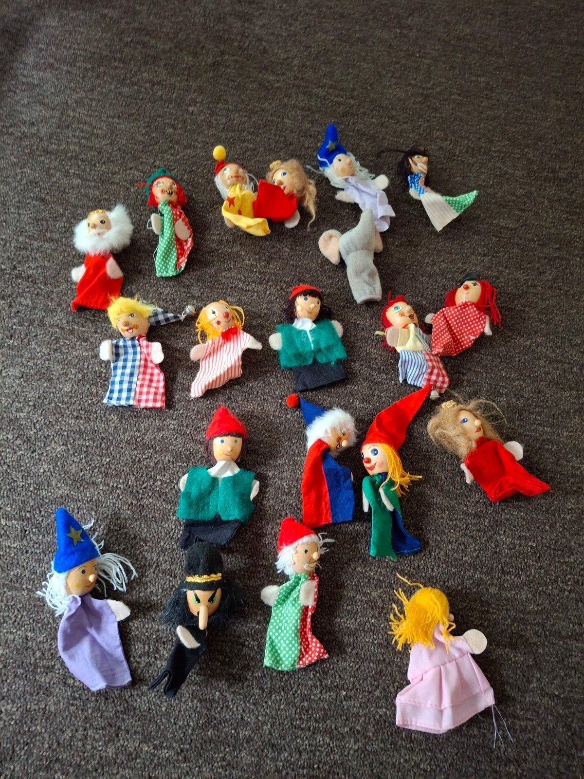 vingerpoppetjes, Ophalen of Verzenden, Zo goed als nieuw