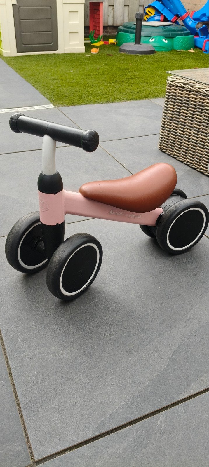 Leuk roze Bandits and Angels loopfietsje, Ophalen, Gebruikt, Loopfiets