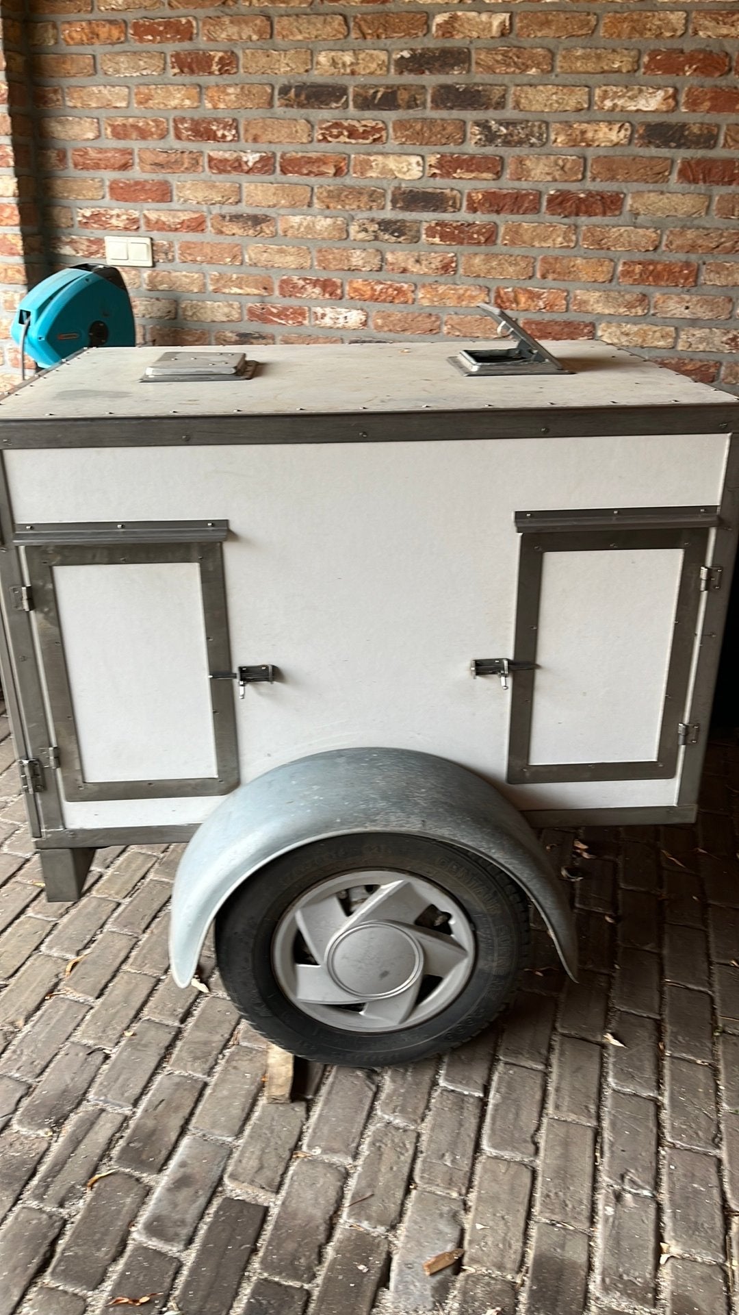 Honden wagen, Ophalen, Zo goed als nieuw
