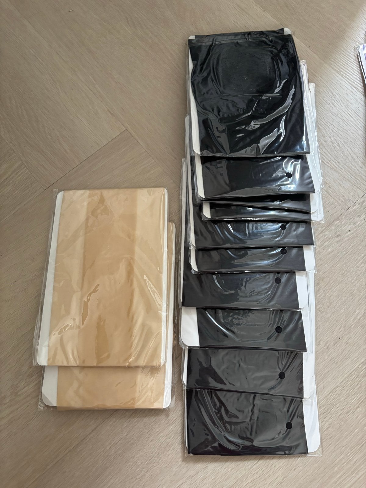 Nieuwe kousen - Zwart (11x) en Huidskleur (2x)  15D, Zwart, Nieuw, Overige maten, Ophalen of Verzenden