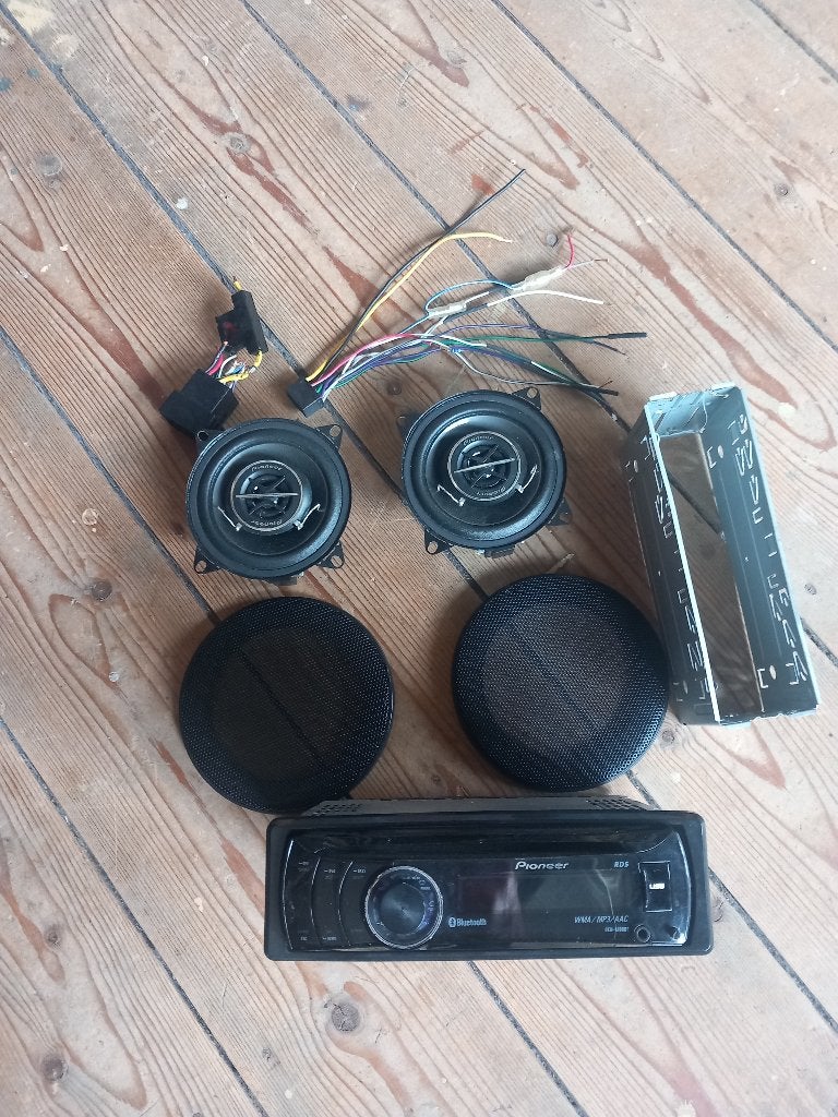 Pioneer DEH-6100BT, Auto diversen, Autoradio's, Ophalen of Verzenden, Gebruikt