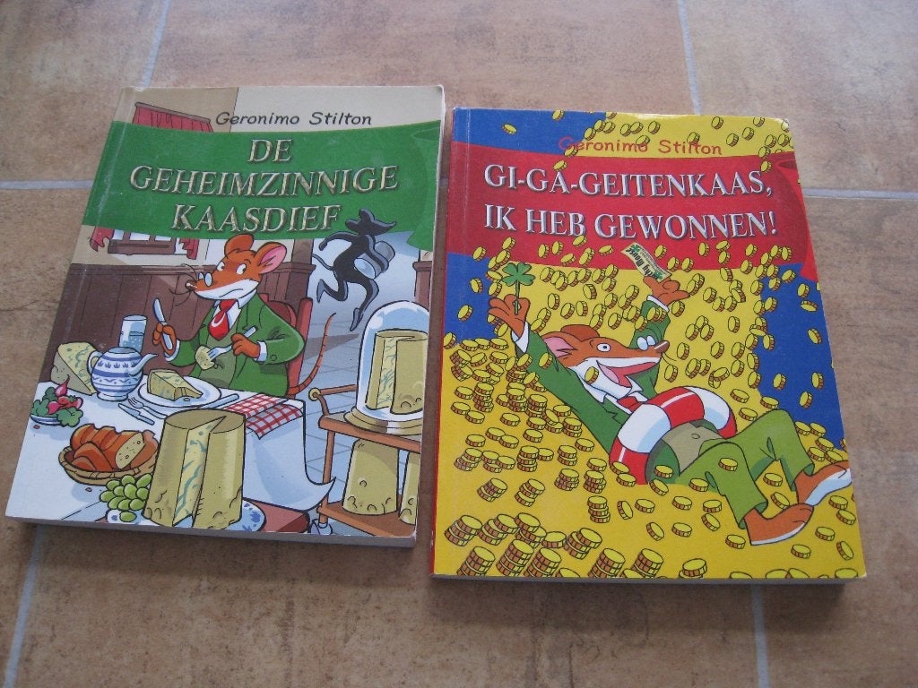Boeken van Geronimo Stilton, drie stuks in goede staat, Ophalen of Verzenden, Zo goed als nieuw, Fictie algemeen