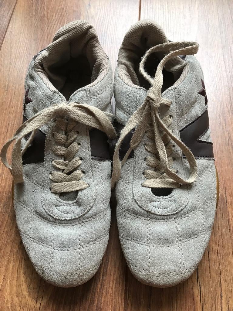 Zara beige nude bruin suede doorgestikte sneakers 39, Zara, Nieuw, Ophalen of Verzenden, Sneakers of Gympen