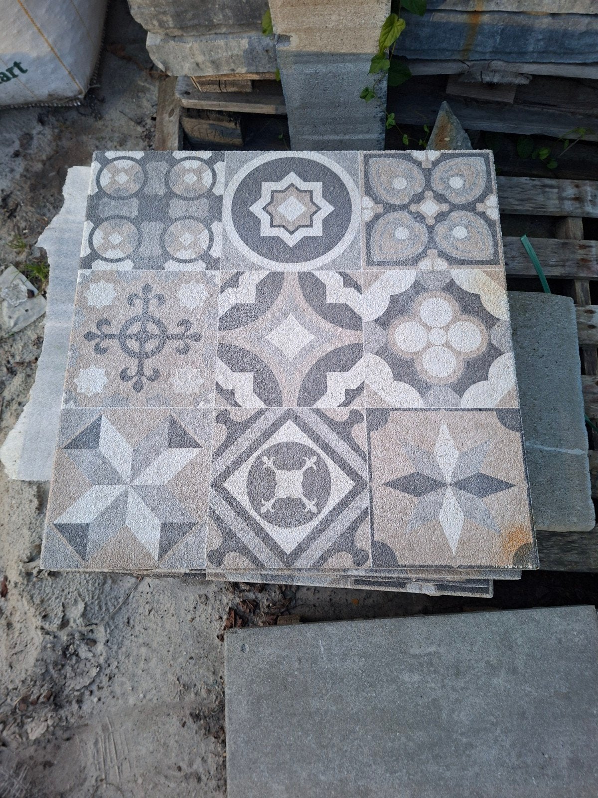4 x 60x60x4 beton flower tegel, Tuin en Terras, Ophalen, Nieuw, Beton, Terrastegels