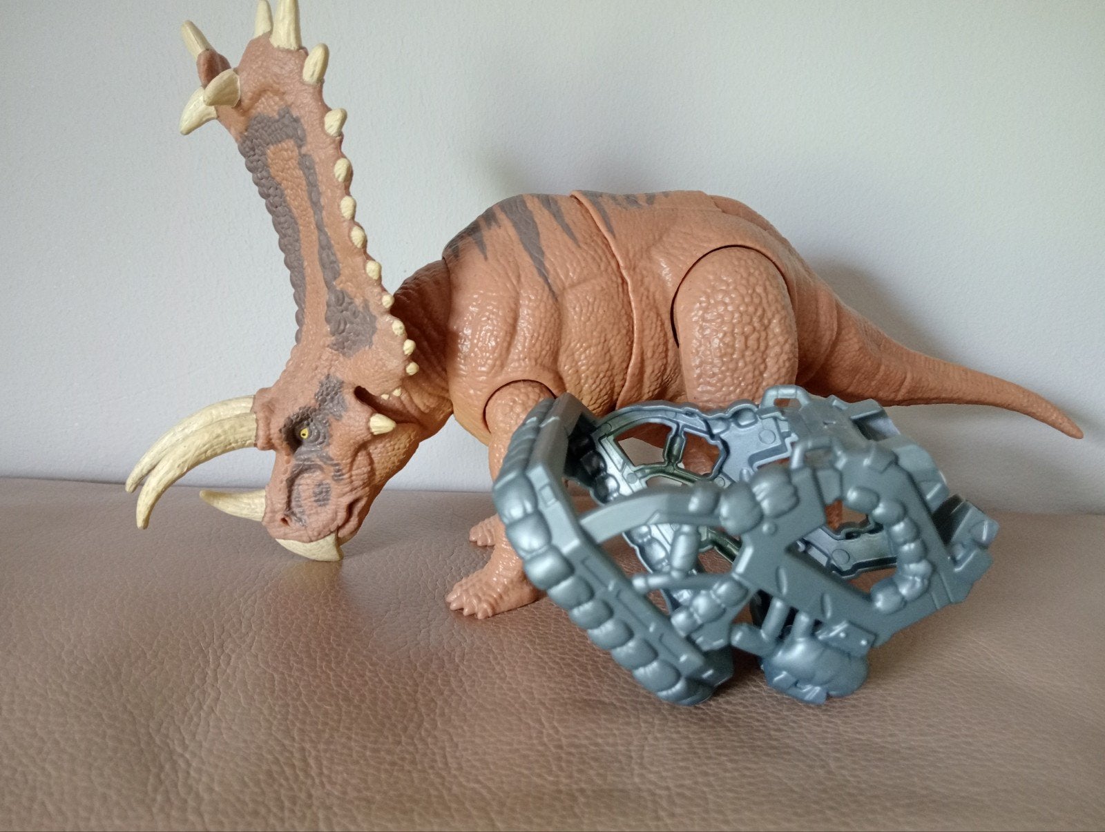 Jurassic World Mega Destroyers Pentaceratops, Ophalen of Verzenden, Zo goed als nieuw