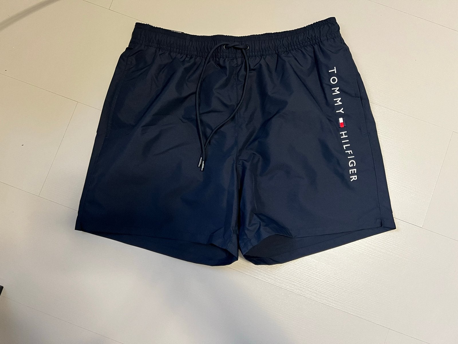 *NIEUW* Tommy Hilfiger Zwemshort - Donkerblauw maat M, Ophalen of Verzenden, Maat 48/50 (M), Blauw, Zwemshort