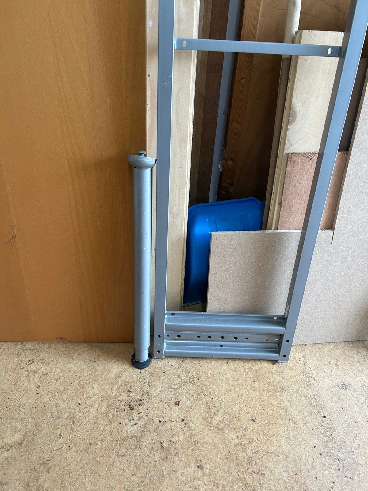 Bureau Ikea gebruikt, Huis en Inrichting, Bureaus, Ophalen, 160 cm, Gebruikt, In hoogte verstelbaar