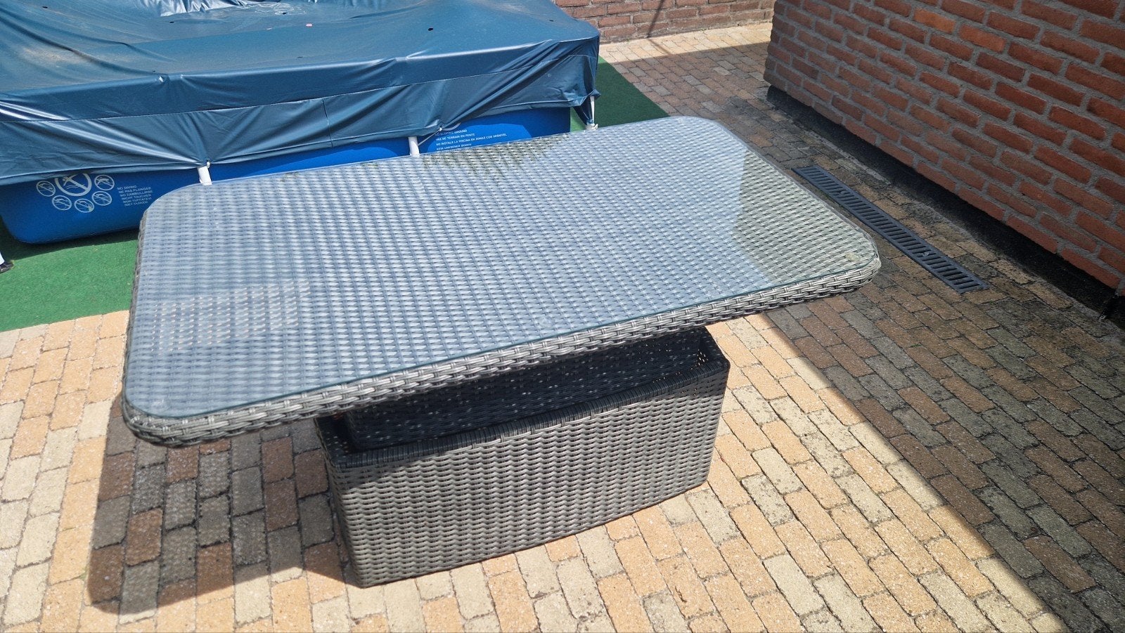 Tuintafel verstelbaar met glas, Tuin en Terras, Tuinsets en Loungesets, Gebruikt, Ophalen