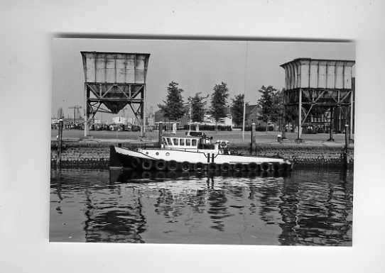 scheepvaart-foto-gouwe, Ophalen of Verzenden, Zo goed als nieuw, Motorboot, Boek of Tijdschrift