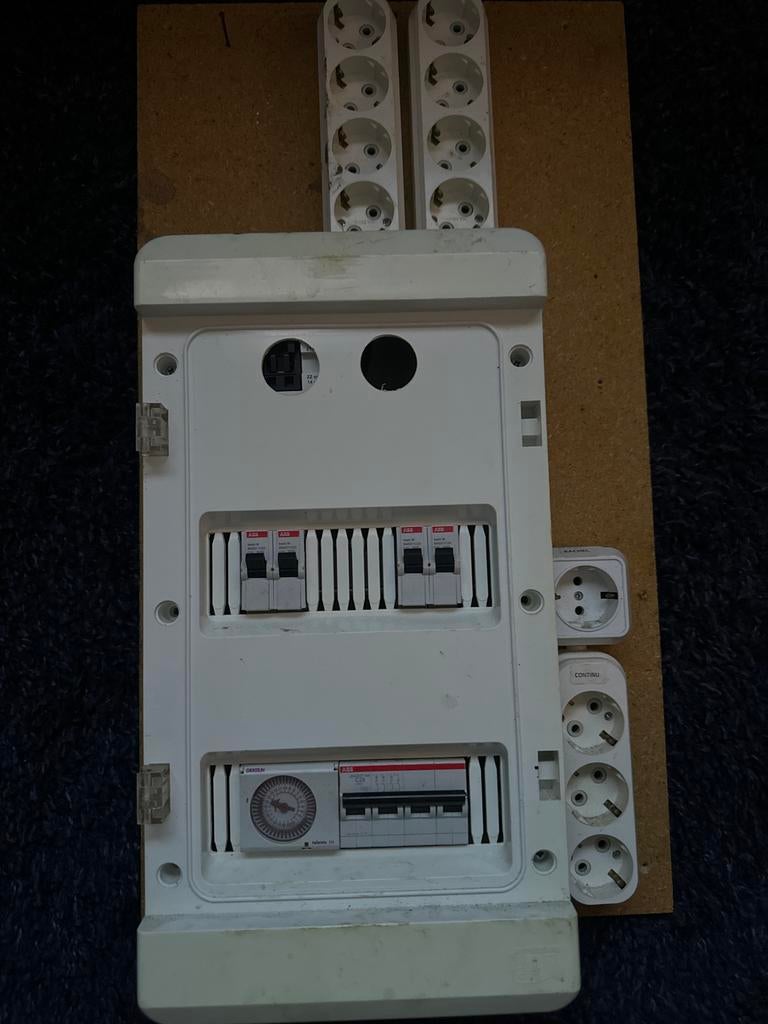 8x600 Watt Schakelbord Schakelkast met Timer en Stopcontacte, Tuin en Terras, Kweekspullen, Ophalen, Gebruikt, Overige typen
