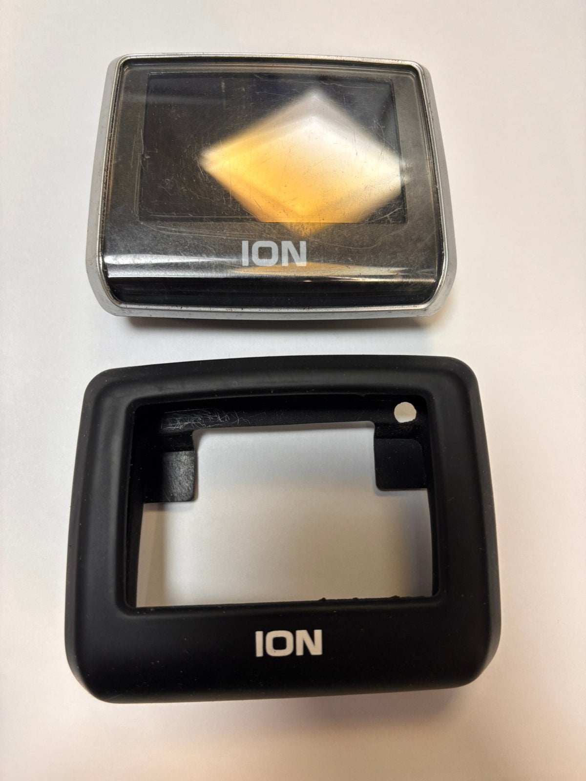 ION display, Ophalen of Verzenden, Gebruikt