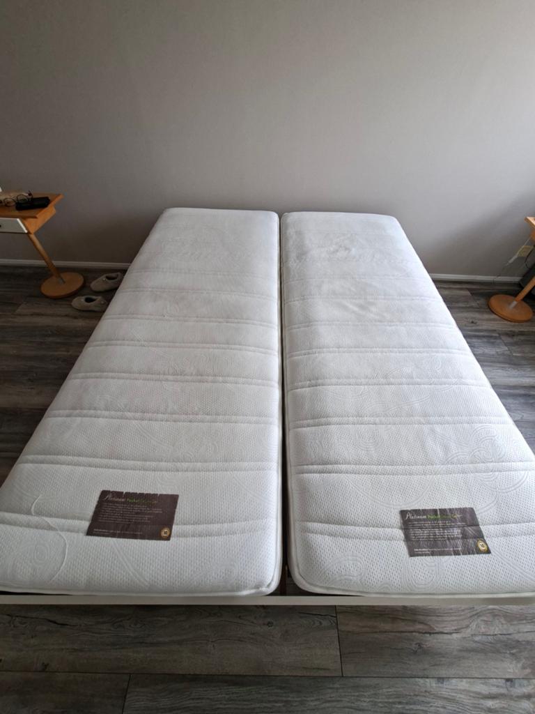 Tweepersoonsbed met verstelbare lattenbodems en matrassen, Ophalen, Wit, Tweepersoons, Eenvoudig, handgemaakt