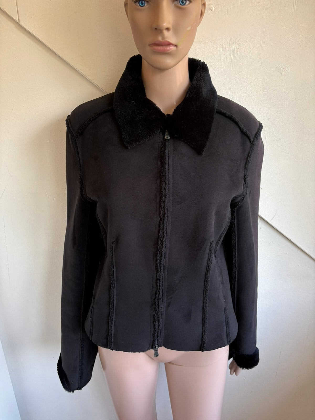 Ambiente korte winterjas teddy kraag voering maat M zwart, Kleding | Dames, Ophalen of Verzenden, Zo goed als nieuw, Maat 38/40 (M)
