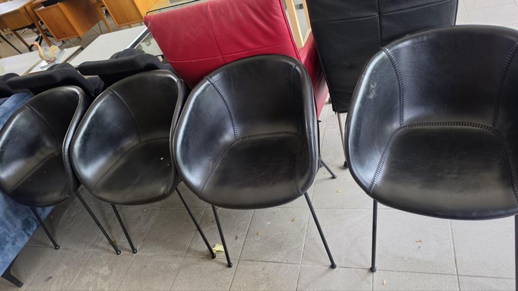 Set van 4 Zuiver Design Stoelen – Zwart Kunstleer, Huis en Inrichting, Stoelen, Ophalen, Gebruikt, Schootenweg 2, 5751 EZ Deurne, Nederland
