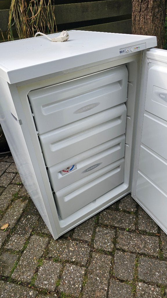 Tafelmodel vriezer, Witgoed en Apparatuur, Gebruikt, Minder dan 60 cm, Vrijstaand, Ophalen