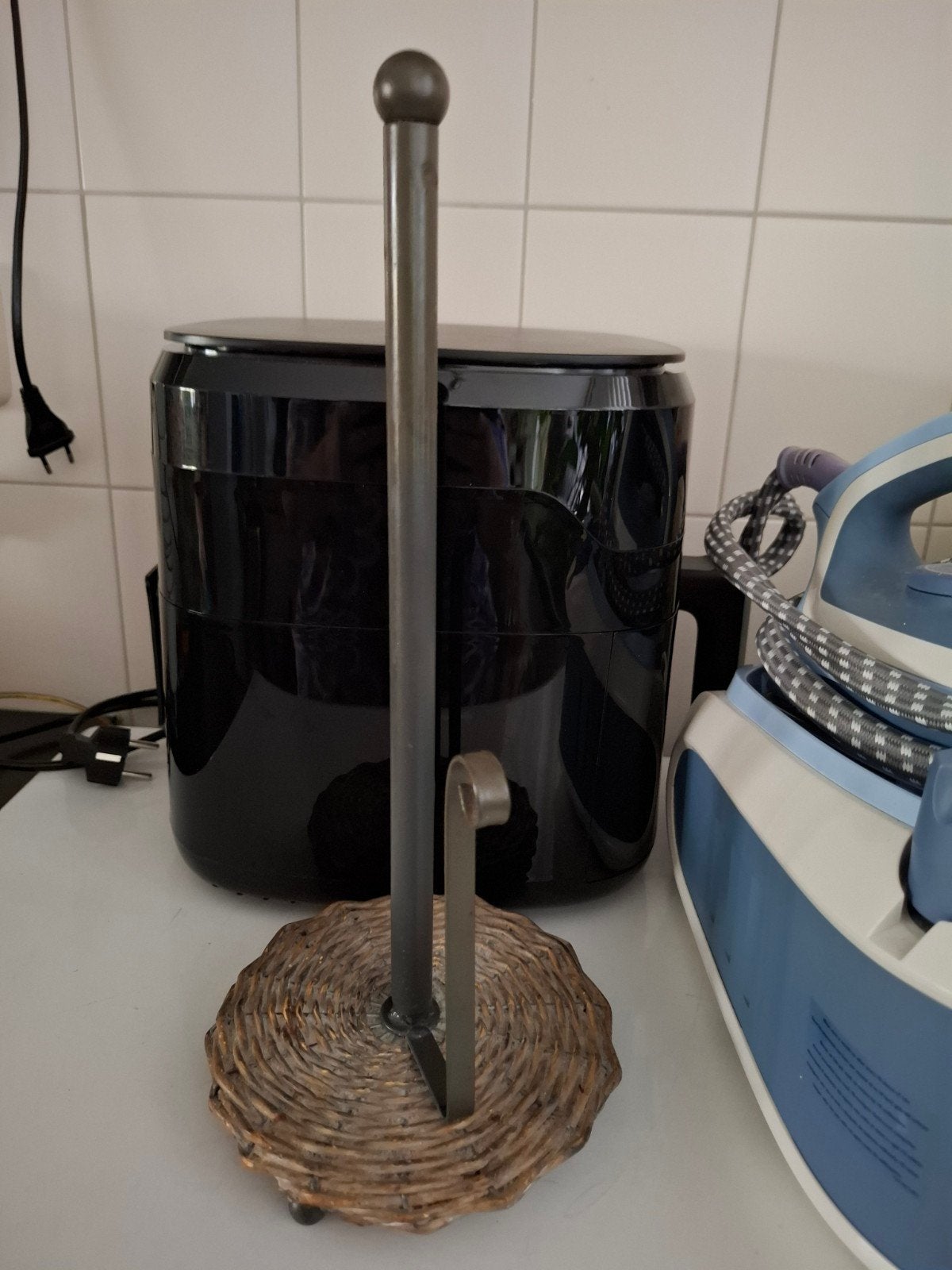Keukenrolhouder met rieten voet, Overige typen, Ophalen of Verzenden, Gebruikt